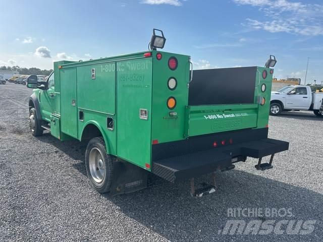Ford F-450 مركبات الأغراض العامة