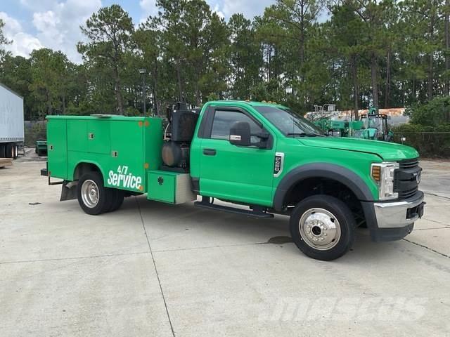Ford F-450 مركبات الأغراض العامة