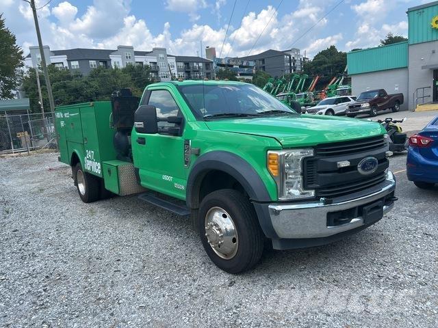 Ford F-450 شاحنات خفيفة/مفصلية الجوانب