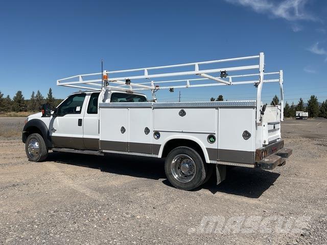 Ford F-450 شاحنات خفيفة/مفصلية الجوانب
