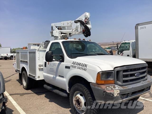 Ford F-450 المنصات الهوائية المثبتة على شاحنة