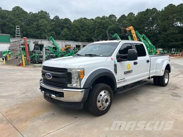 Ford F-450 أخرى
