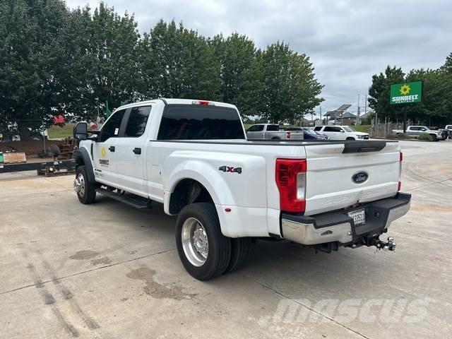 Ford F-450 أخرى