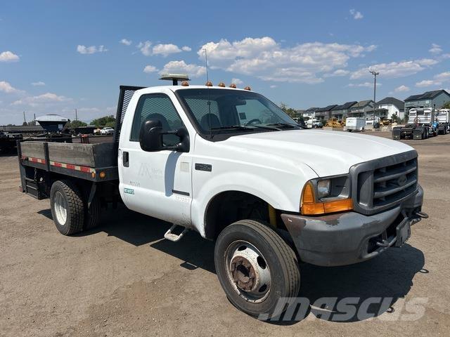 Ford F-450 شاحنات مسطحة/مفصلية الجوانب