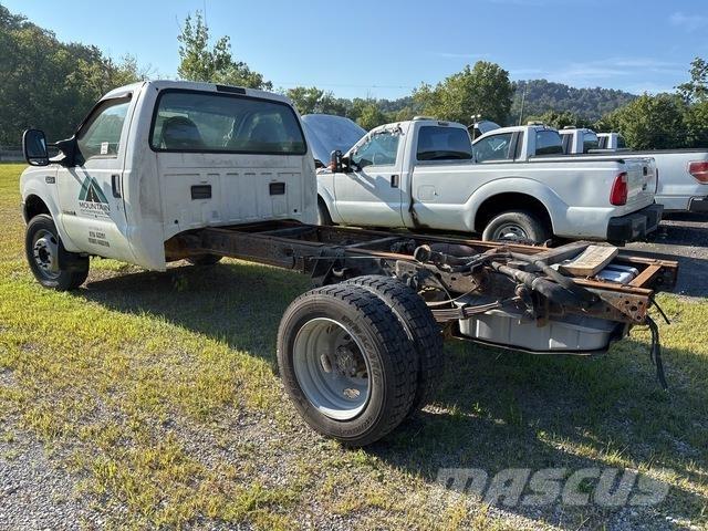 Ford F-450 كابينة والداخلية