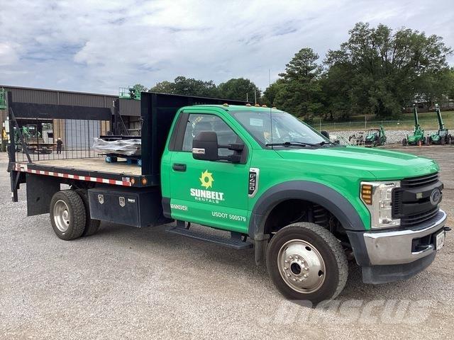 Ford F-450 شاحنات مسطحة/مفصلية الجوانب