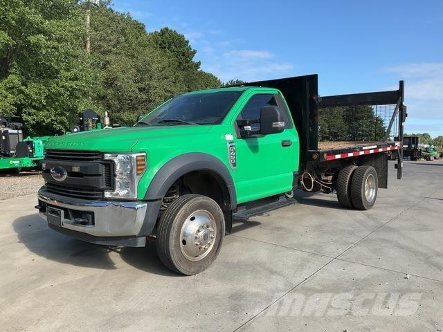 Ford F-450 شاحنات مسطحة/مفصلية الجوانب