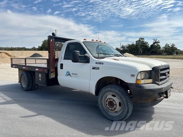 Ford F-450 شاحنات مسطحة/مفصلية الجوانب