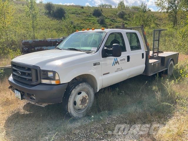 Ford F-450 شاحنات مسطحة/مفصلية الجوانب