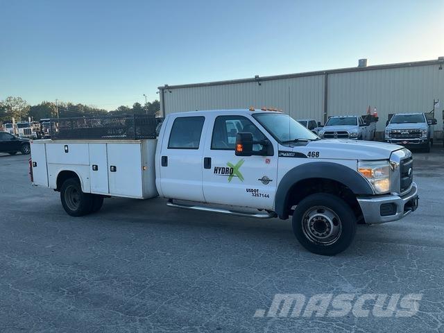 Ford F-450 شاحنات خفيفة/مفصلية الجوانب