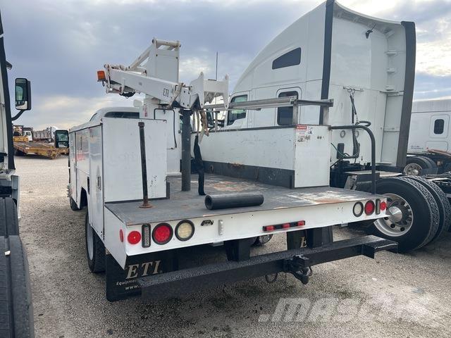 Ford F-450 المنصات الهوائية المثبتة على شاحنة