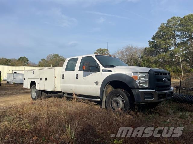 Ford F-450 شاحنات خفيفة/مفصلية الجوانب