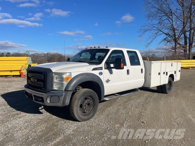 Ford F-450 شاحنات خفيفة/مفصلية الجوانب
