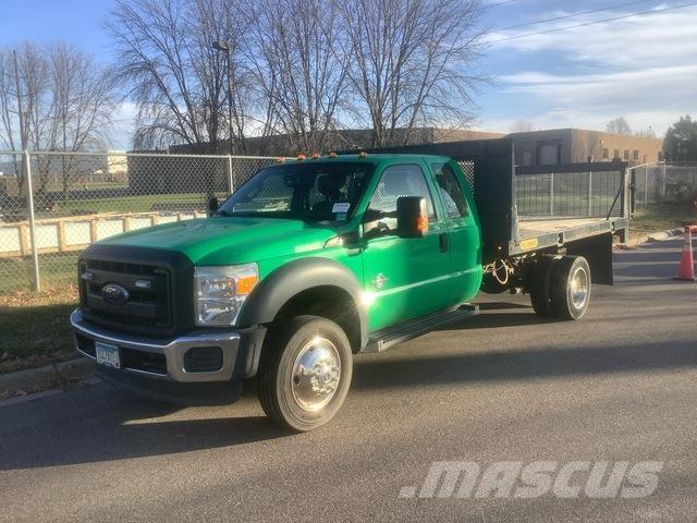 Ford F-450 شاحنات مسطحة/مفصلية الجوانب