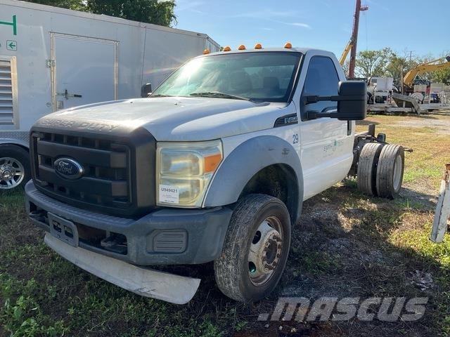Ford F-450 XL كابينة والداخلية
