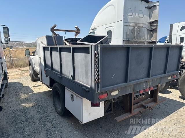 Ford F-550 أخرى