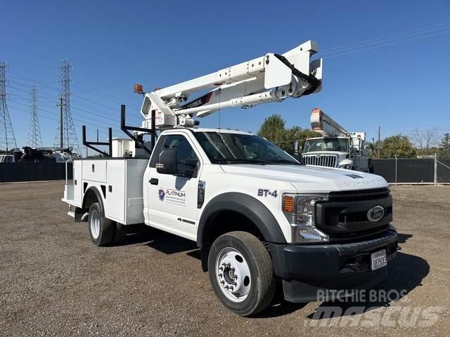 Ford F-550 المنصات الهوائية المثبتة على شاحنة