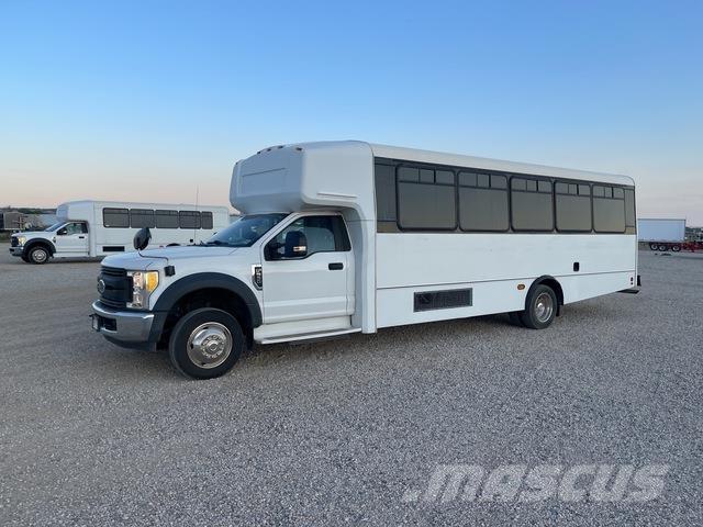 Ford F-550 سيارات