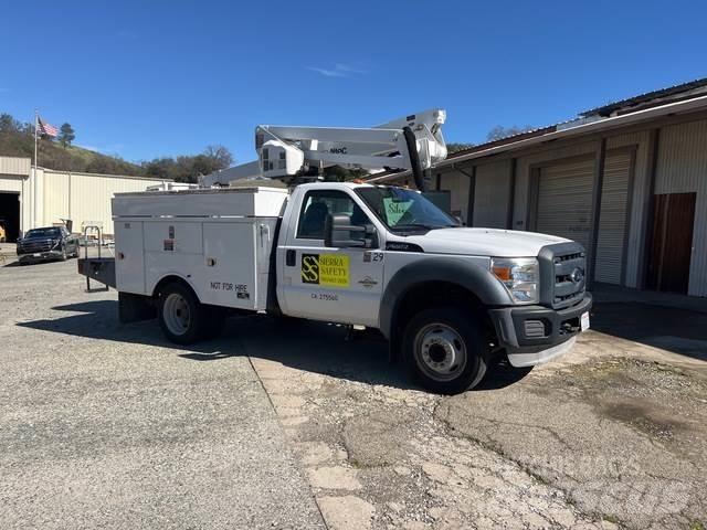 Ford F-550 المنصات الهوائية المثبتة على شاحنة