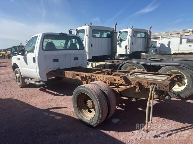 Ford F-550 كابينة والداخلية