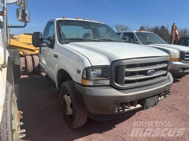 Ford F-550 كابينة والداخلية
