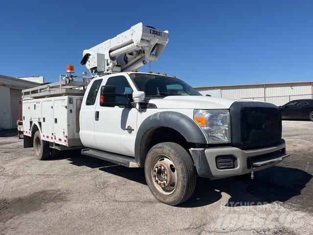 Ford F-550 المنصات الهوائية المثبتة على شاحنة