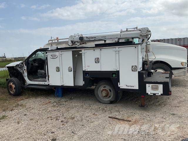 Ford F-550 مركبات الأغراض العامة