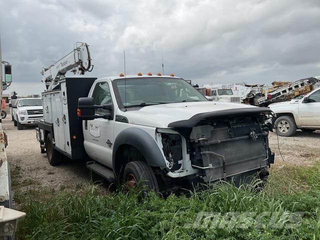 Ford F-550 مركبات الأغراض العامة