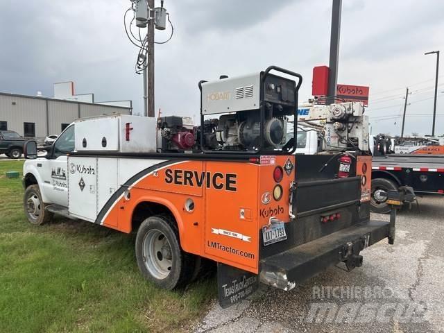 Ford F-550 مركبات الأغراض العامة
