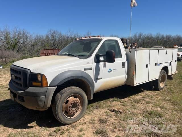 Ford F-550 مركبات الأغراض العامة