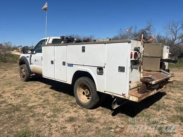 Ford F-550 مركبات الأغراض العامة