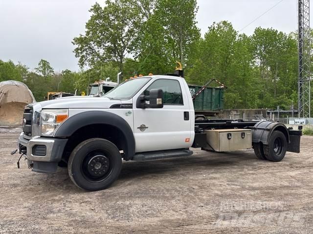Ford F-550 شاحنات الرافعات الخطافية