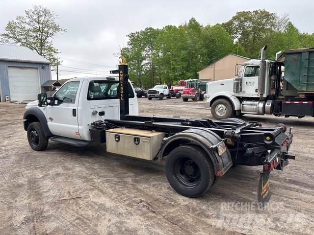 Ford F-550 شاحنات الرافعات الخطافية