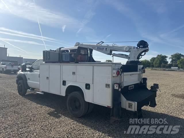 Ford F-550 مركبات الأغراض العامة