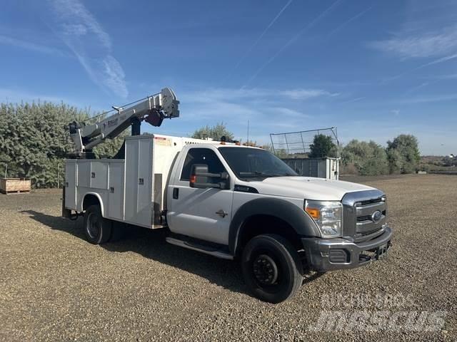 Ford F-550 مركبات الأغراض العامة