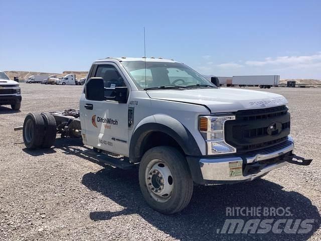 Ford F-550 كابينة والداخلية