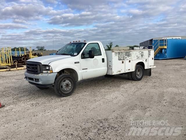 Ford F-550 شاحنات خفيفة/مفصلية الجوانب