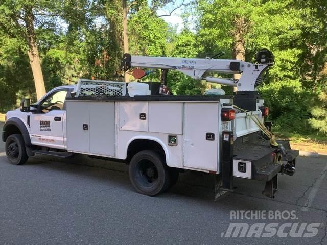 Ford F-550 مركبات الأغراض العامة