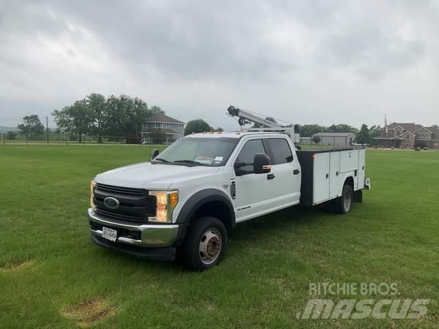 Ford F-550 مركبات الأغراض العامة