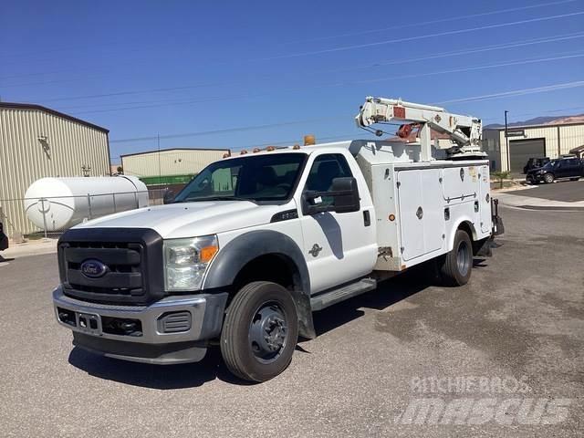 Ford F-550 مركبات الأغراض العامة
