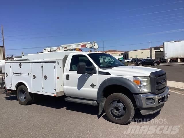 Ford F-550 مركبات الأغراض العامة