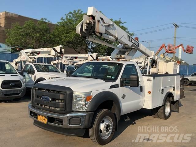 Ford F-550 المنصات الهوائية المثبتة على شاحنة
