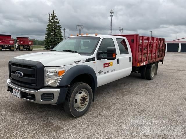 Ford F-550 شاحنات مسطحة/مفصلية الجوانب