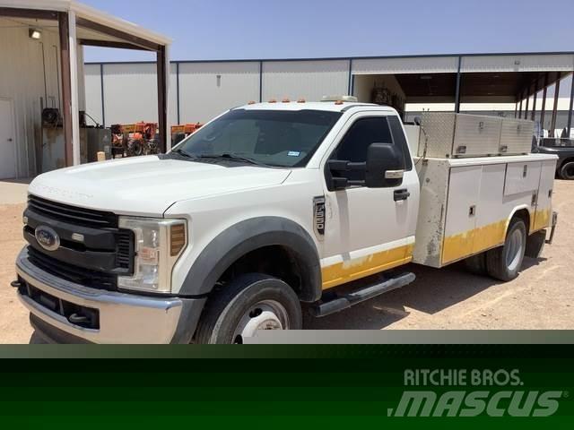 Ford F-550 مركبات الأغراض العامة
