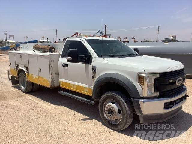 Ford F-550 مركبات الأغراض العامة