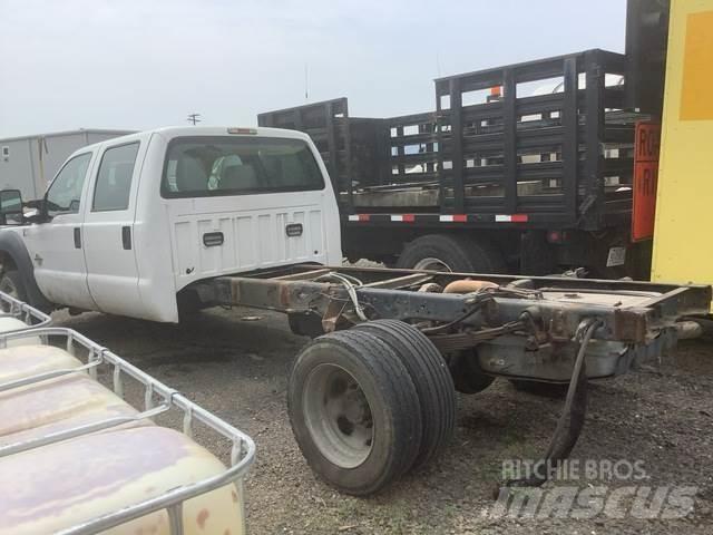 Ford F-550 كابينة والداخلية