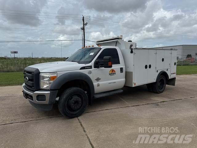 Ford F-550 مركبات الأغراض العامة