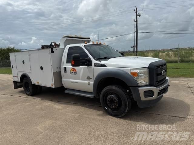 Ford F-550 مركبات الأغراض العامة