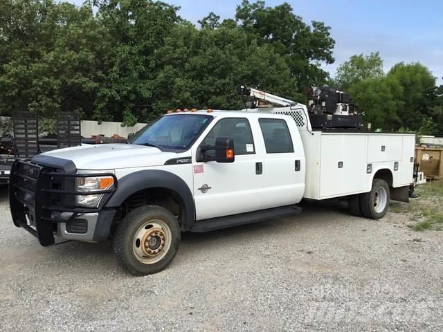 Ford F-550 مركبات الأغراض العامة
