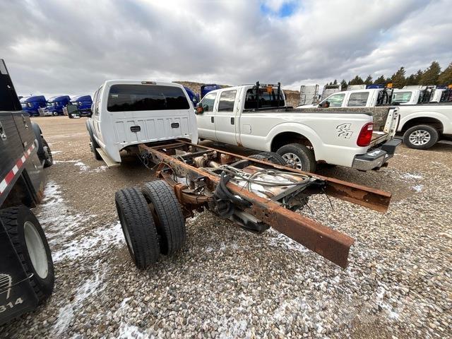 Ford F-550 كابينة والداخلية